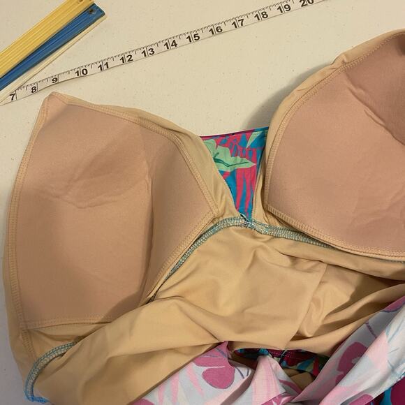 Lands' End Blue purple floral One Piece Swimsuit 18P soft cup bra Beach Tropical - Picture 3 of 7